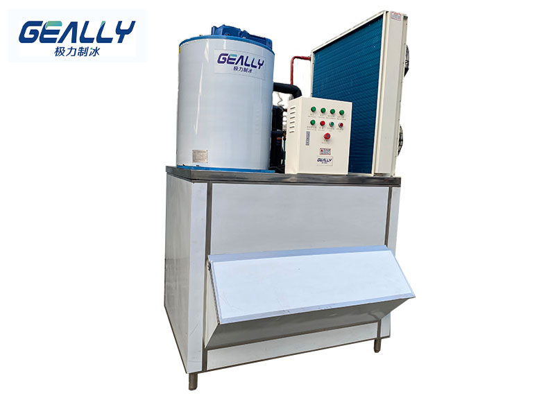 片冰機為什么要加鹽？漏水怎么辦？