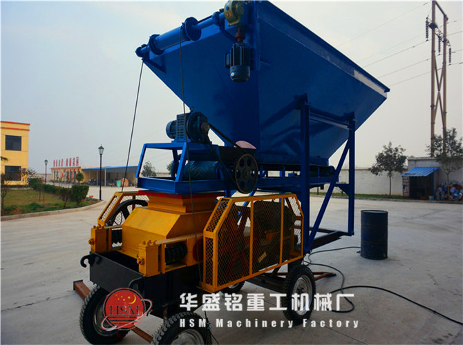 兩臺(tái)對(duì)輥破碎機(jī)同時(shí)發(fā)貨